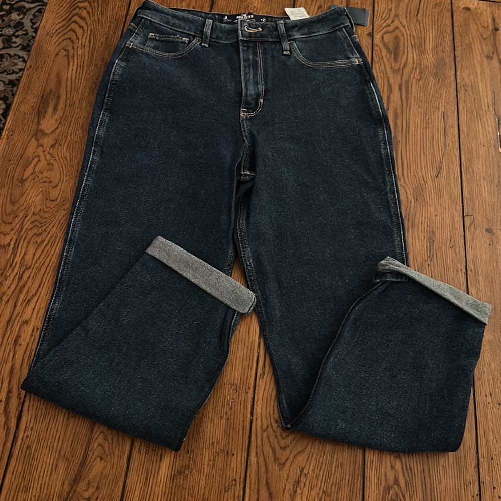 Hollister Dark wash denim jeans excellent condition NWT size 5R W27 L27 nice